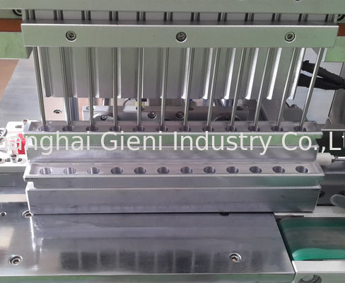 เครื่องบรรจุอัตโนมัติ 12 หัวฉีด Cosemtic สำหรับลิปสติกพร้อมฝาปิดสี