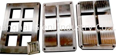 เครื่องอัดผงแบบกะทัดรัดรุ่นที่ 3 สำหรับ Blusher, การออกแบบลายนูน