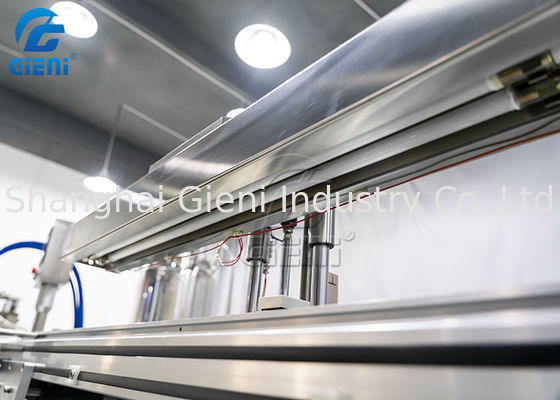 เครื่องบรรจุเครื่องสำอางลิปบาล์มขนาด 50 มล. 3 ชั้นพร้อมหัวฉีด 4 หัว