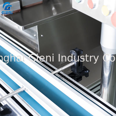 45 ชิ้น / นาที 100 มล. คอนซีลเลอร์ครีมเครื่องบรรจุเครื่องสำอางพร้อมหัวฉีดยก