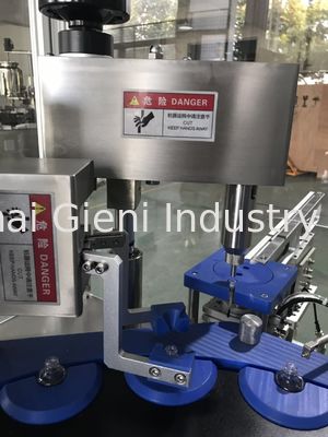 เครื่องบรรจุยาทาเล็บ 45 ชิ้น / นาทีพร้อมหัวฉีด 2 หัว