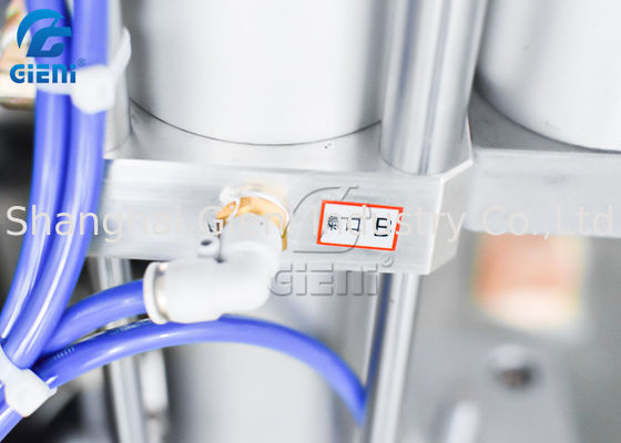 ให้อาหารอัตโนมัติห้องปฏิบัติการเครื่องกดผงเครื่องสำอาง