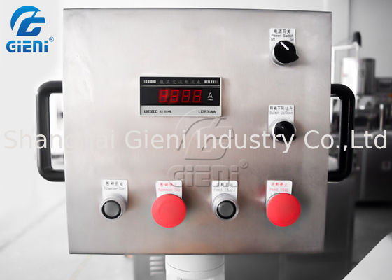 เครื่องกดแป้งเครื่องสำอางแบบสกรู, เครื่องบดผงแบบเปราะ