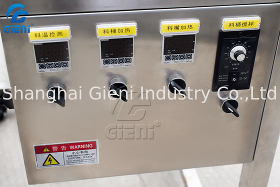 Hand Pour Tablet Lip Balm Pouring Machine , เครื่องผลิตลิปสติก