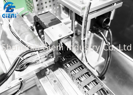 เครื่องบรรจุร้อน 6 หัวสำหรับลิปสติกและลิปบาล์ม